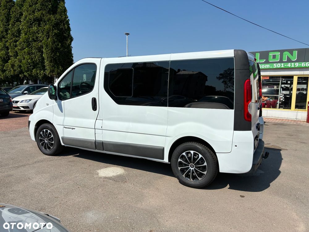 Renault Trafic Passenger Expression - 7