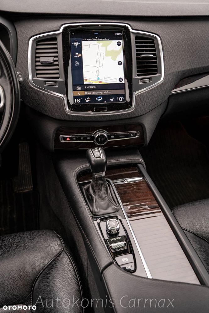 Volvo XC 90 T5 AWD Geartronic Momentum - 15