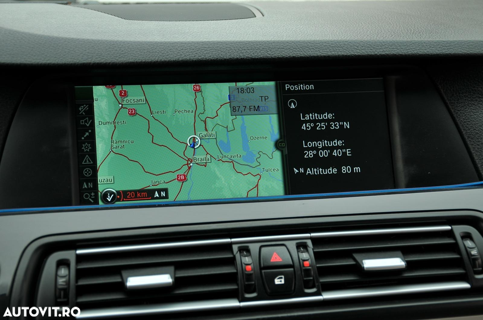 BMW Seria 5 530d xDrive - 14