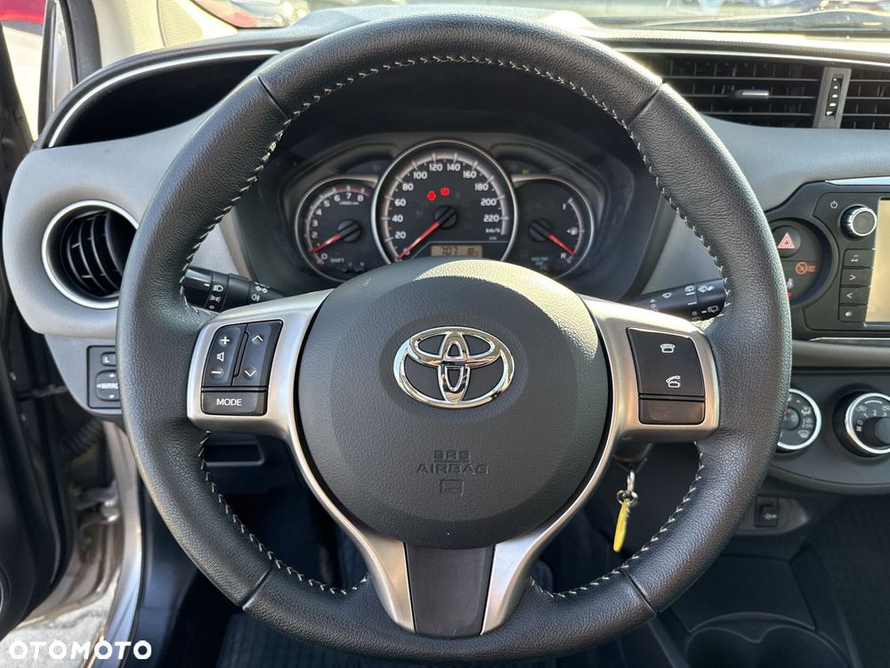 Toyota Yaris - 14