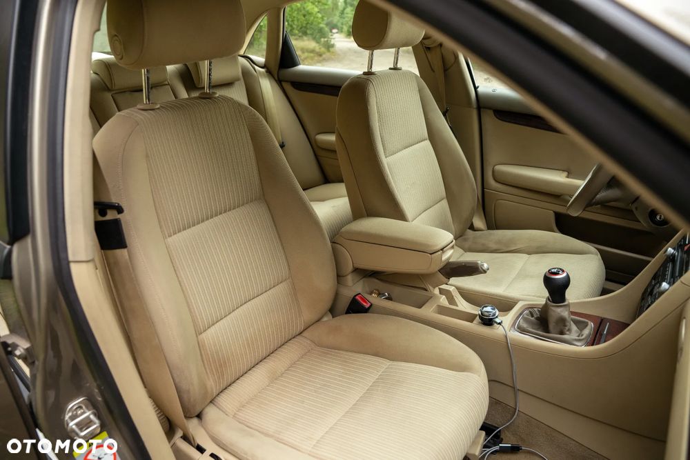 Audi A4 Limousine 2 - 17