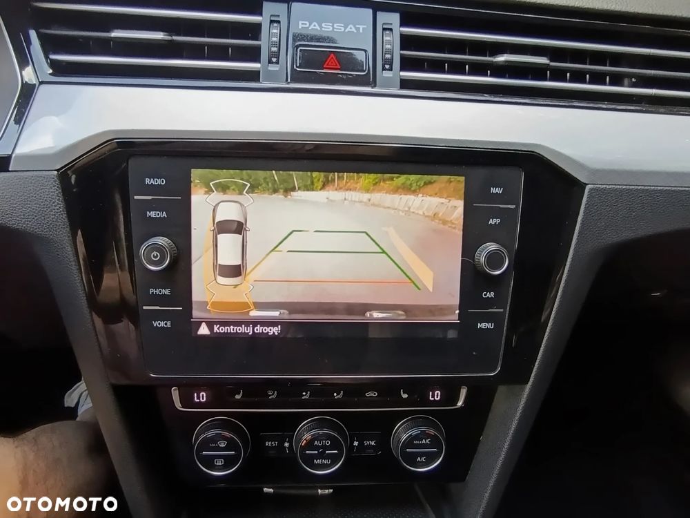Volkswagen Passat 2.0 TDI EVO Business DSG - 20