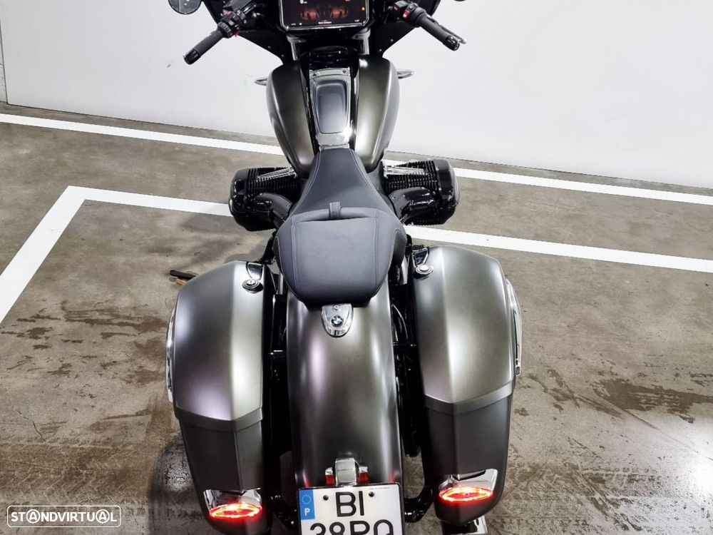 BMW R 18 18 B Manhattan Metallic mate - 9