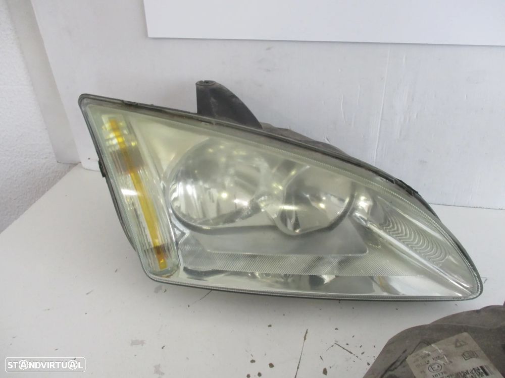 Farol optica Ford Focus 2005 - 3