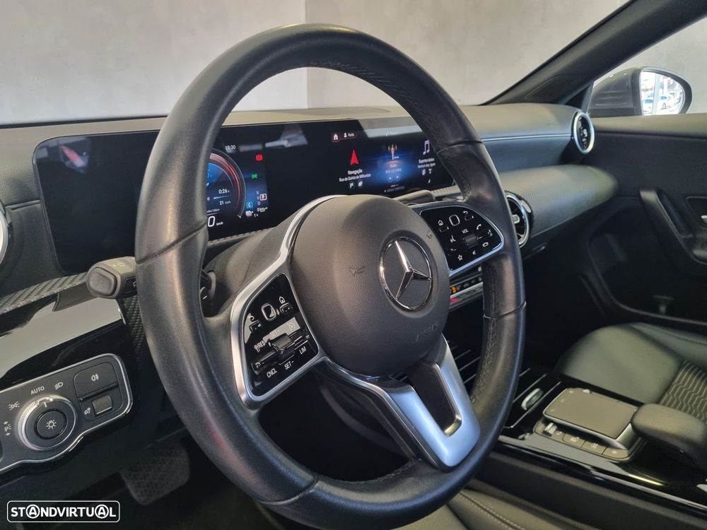 Mercedes-Benz CLA 250 e Shooting Brake Style Plus - 17