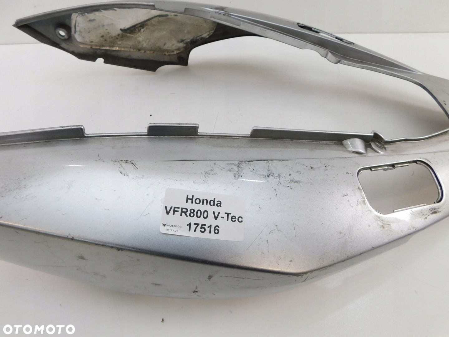 HONDA VFR 800 V-TEC OGON ZADUPEK TYLNY TYŁ - 2