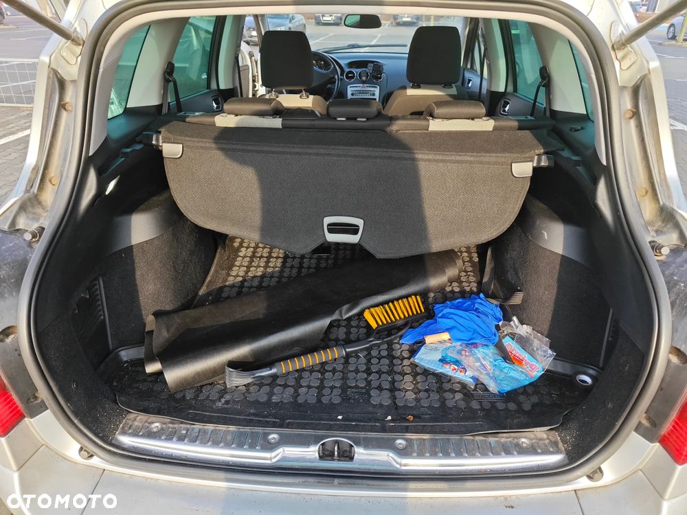 Peugeot 308 1.6 HDi Premium - 14