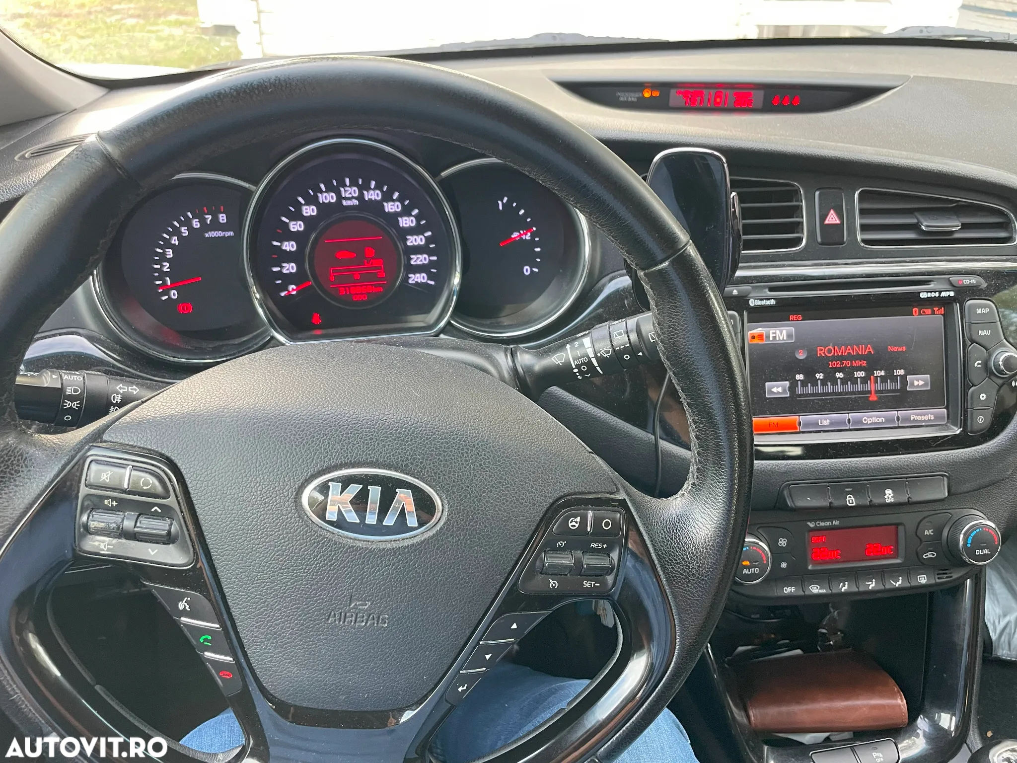 Kia Ceed - 4