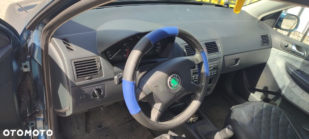 Skoda Fabia 1.4 - 6