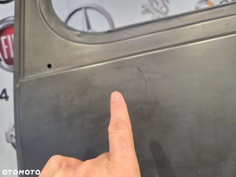 OPEL VIVARO B / RENAULT TRAFIC III / FIAT TALENTO 14- PRAWE DRZWI TYLNE TYLNIE TYŁ , DRZWI SKRZYDEŁKA , NR 901522579R , NR AUKCJI KL53 - 8