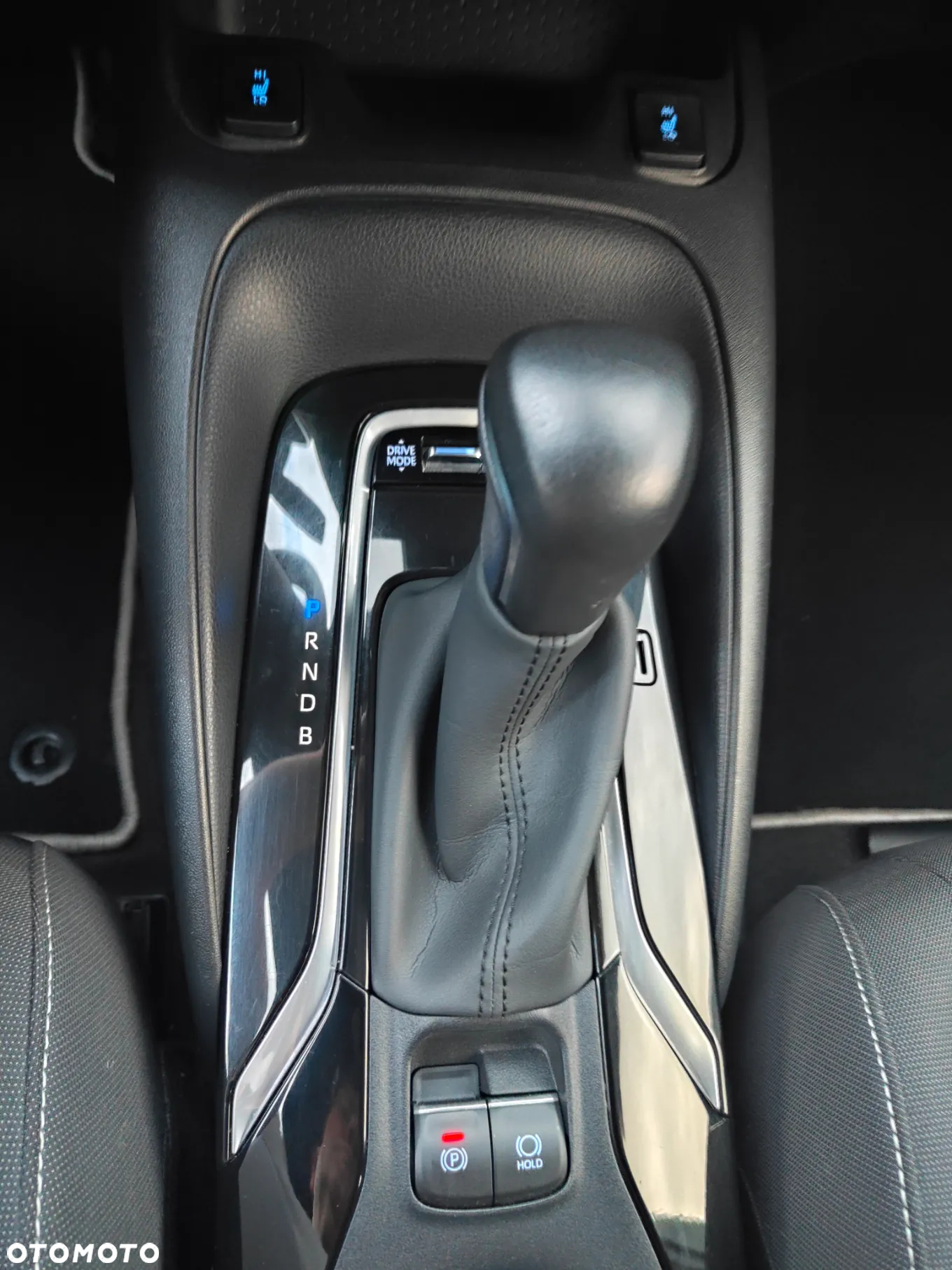 Toyota Corolla 1.8 Hybrid Executive - 23