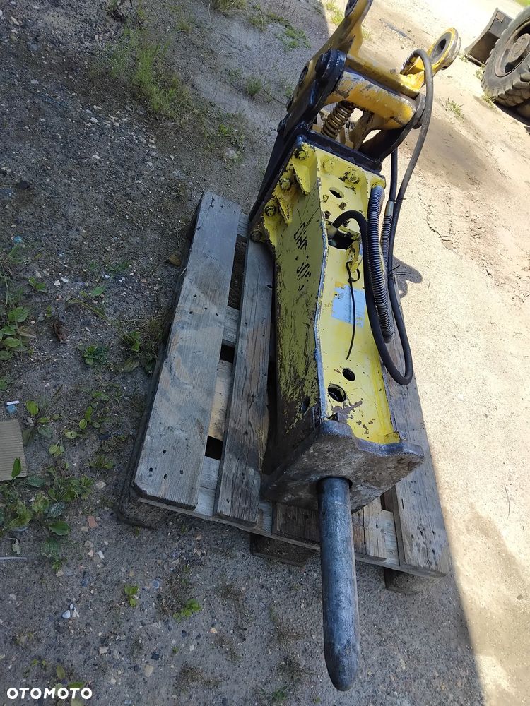 Caterpillar - 2