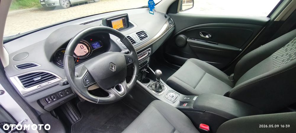 Renault Megane ENERGY dCi 110 Start & Stopp Bose Edition - 8