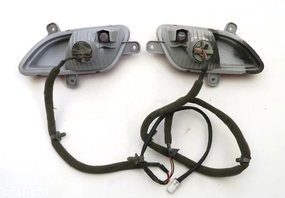 KIA VENGA 2010 - lampa L+R lampy w zderzak tył + wiązka ORYGINAŁ OE - 3