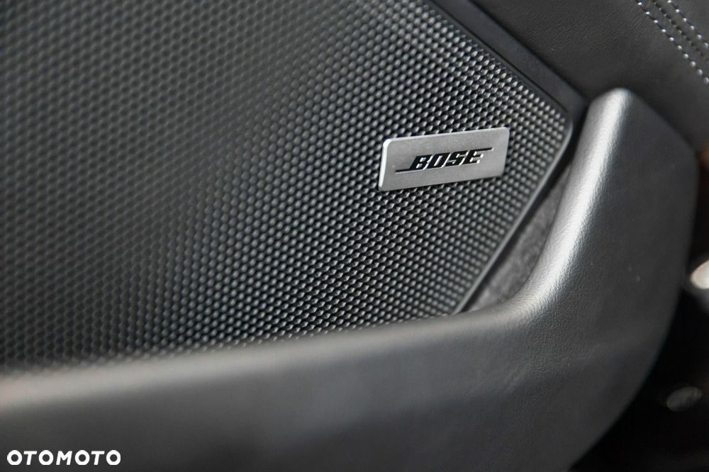 Porsche 911 GT3 Touring PDK - 34