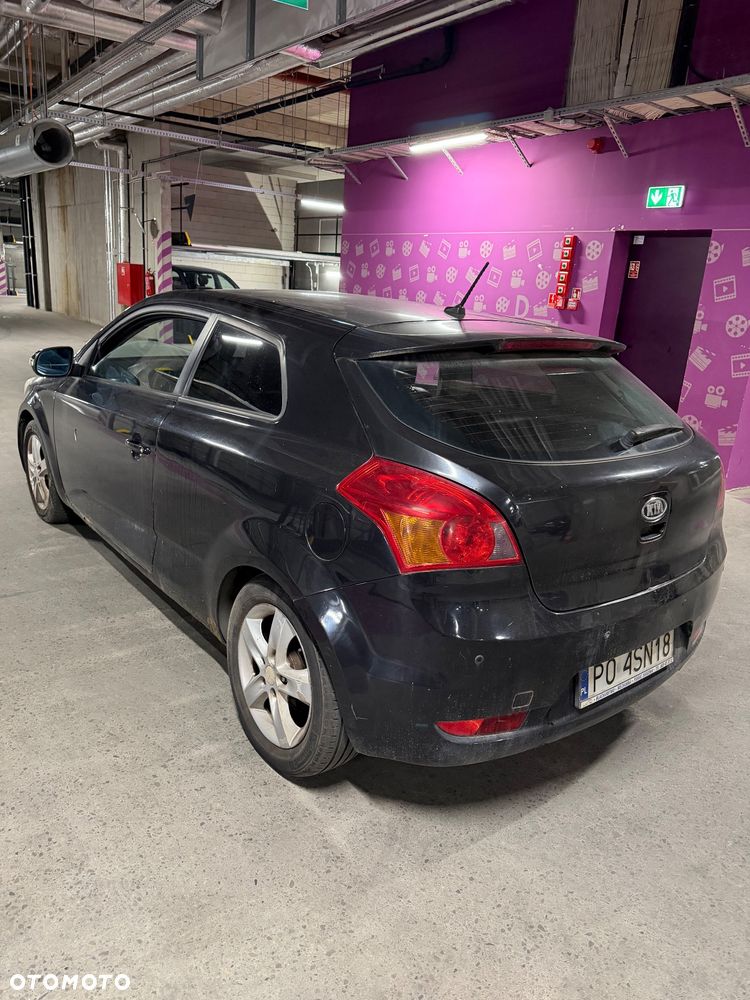 Kia Ceed - 9