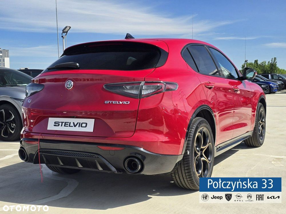 Alfa Romeo Stelvio - 4