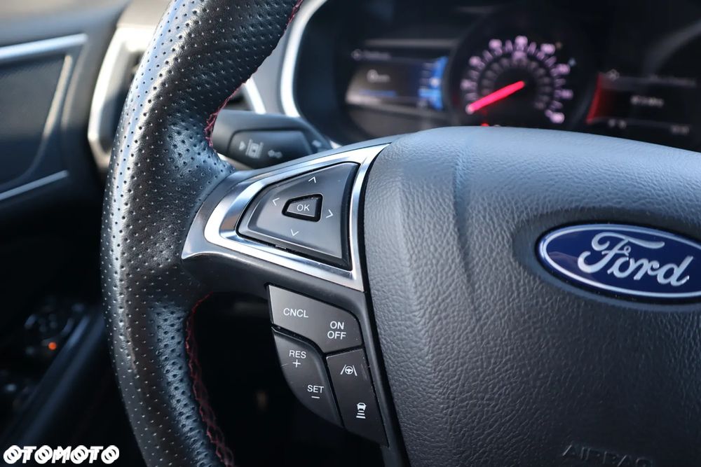 Ford Edge 2.0 EcoBlue Bi-Turbo 4x4 ST-LINE - 17