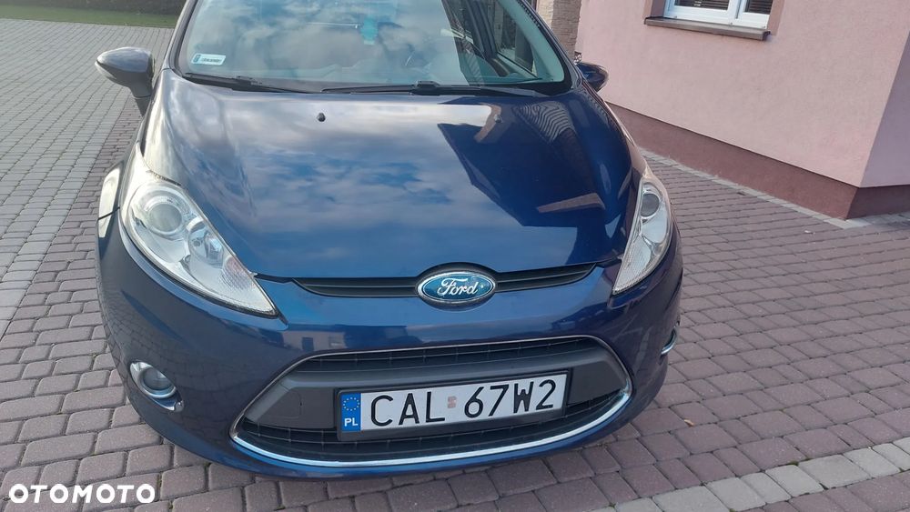 Ford Fiesta 2010 photo 3