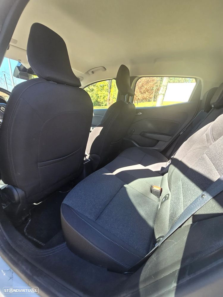 Renault Clio BLUE dCi 100 BUSINESS EDITION - 11