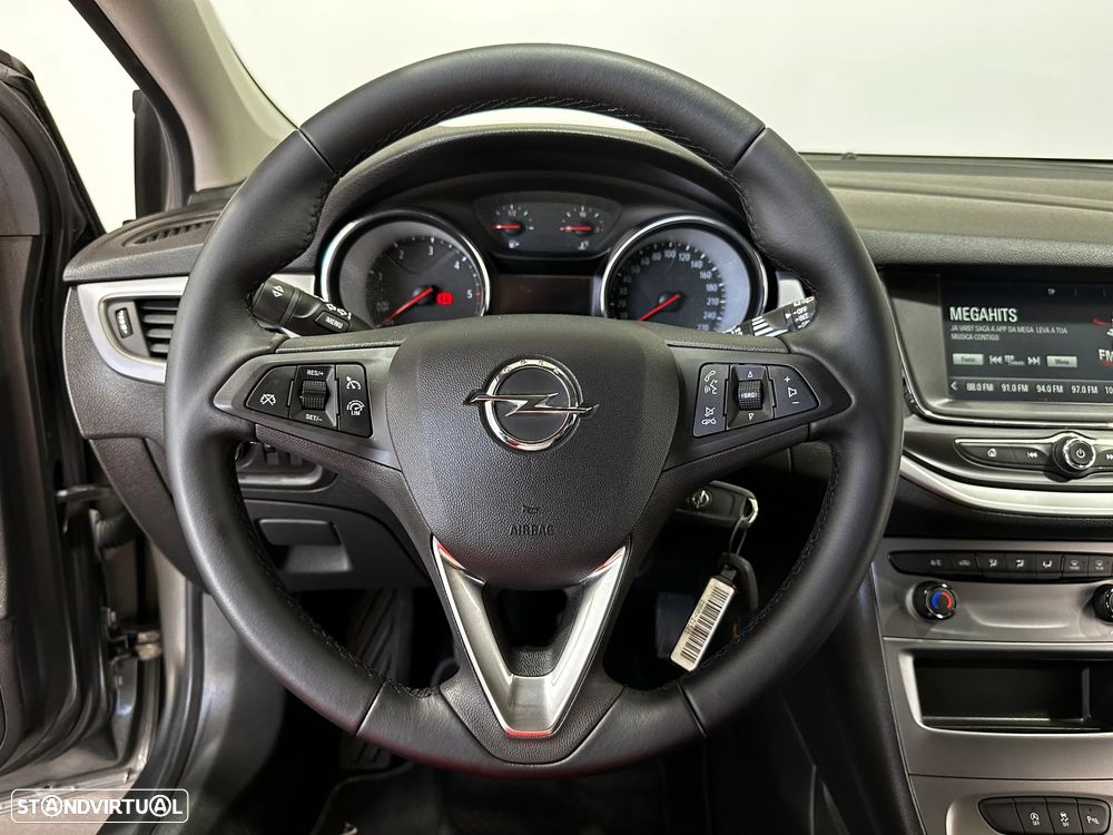 Opel Astra Sports Tourer 1.5 D Design & Tech S/S - 24