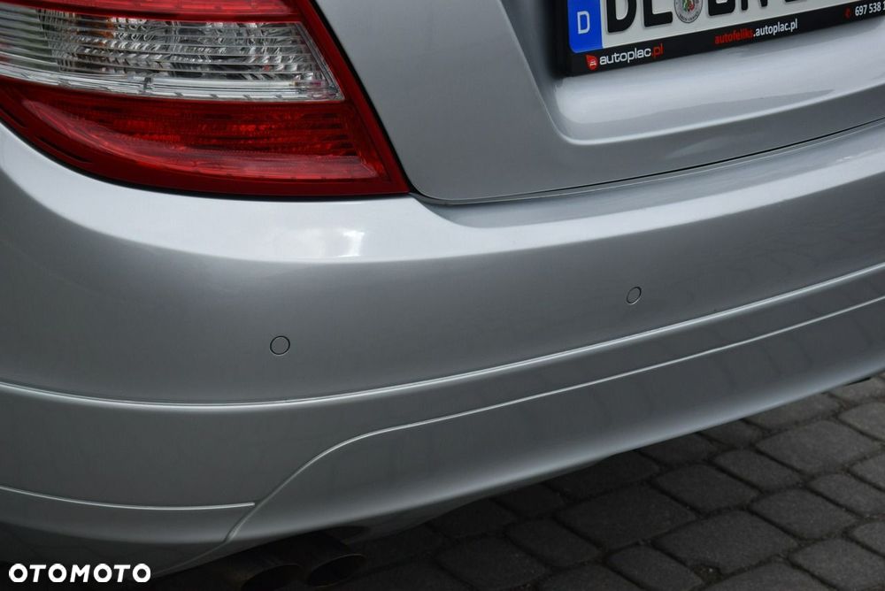 Mercedes-Benz Klasa C 180 Kompressor Automatik Classic - 16