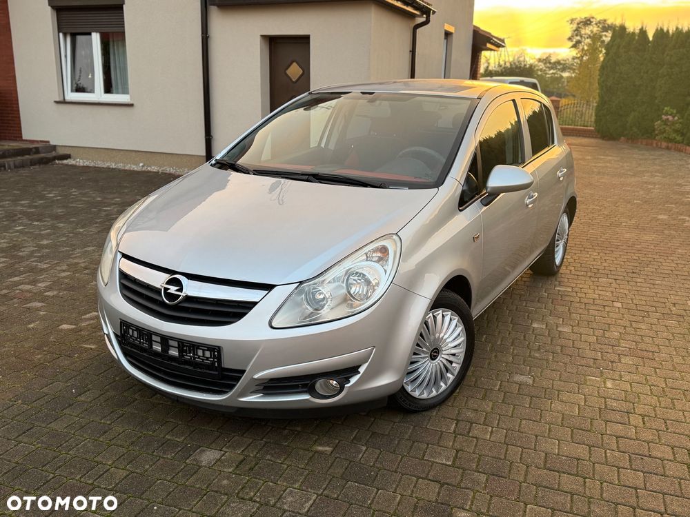 Opel Corsa 1.2 16V Cosmo - 2