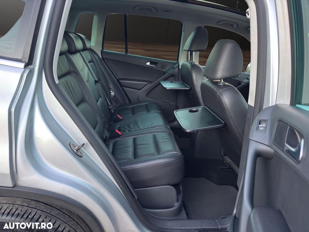 Volkswagen Tiguan - 12
