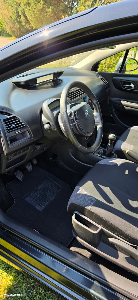 Citroën C4 1.6 HDi 110 VTR Pack - 6