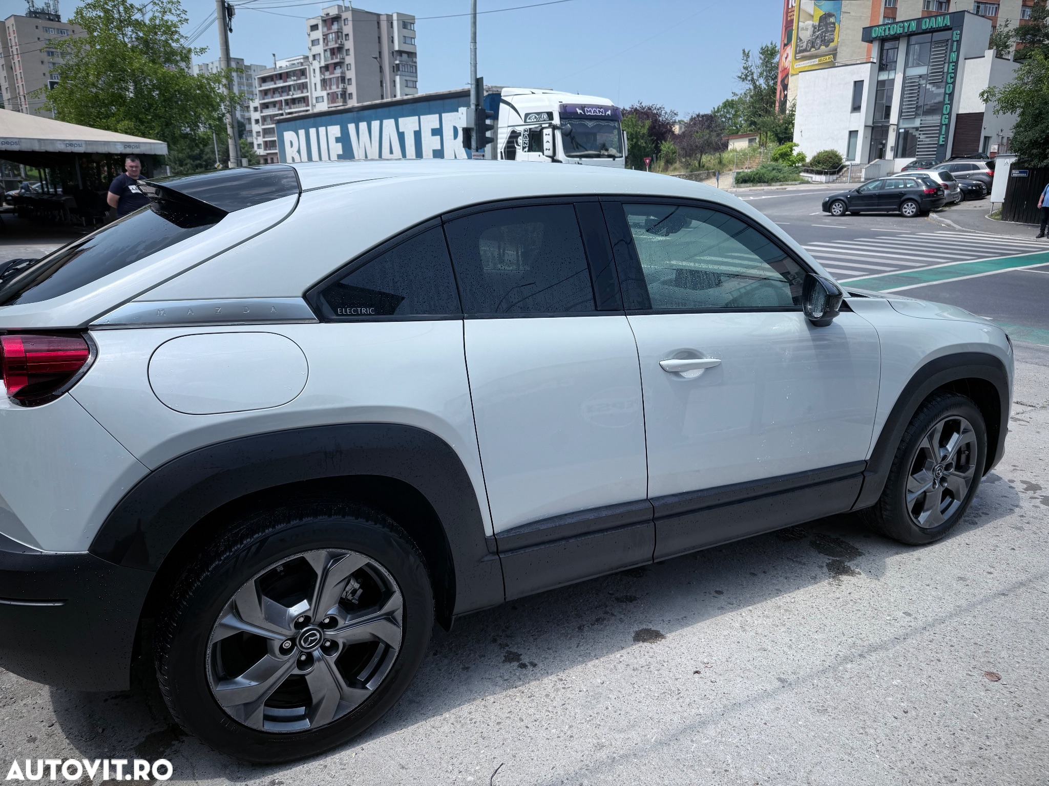 Mazda MX-30 e-Skyactiv EV Exclusive-Line - 4