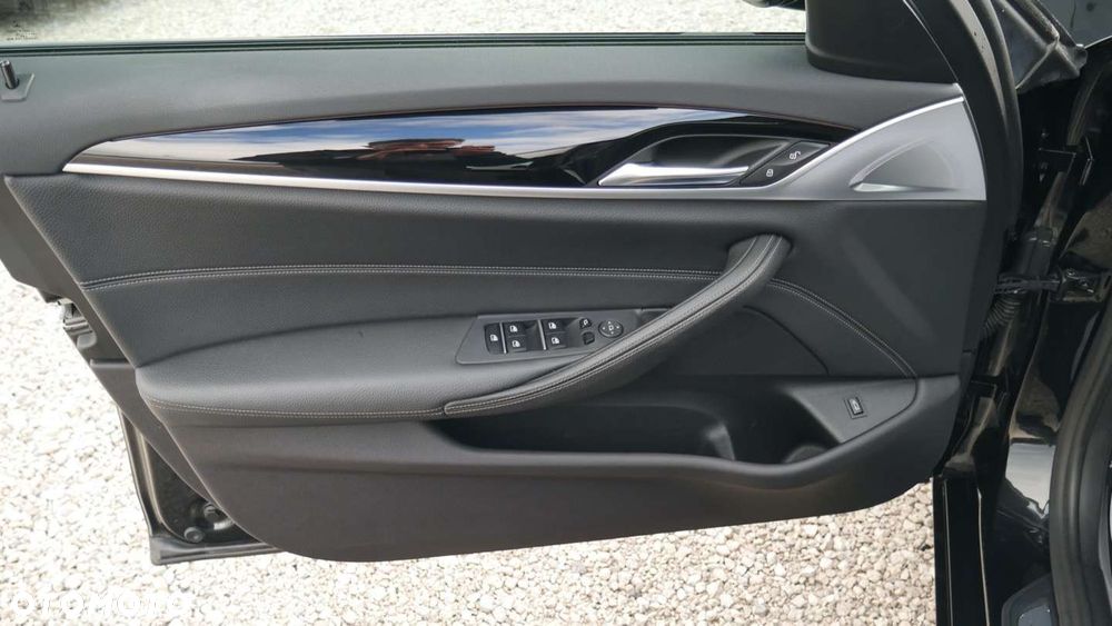 BMW Seria 5 - 10