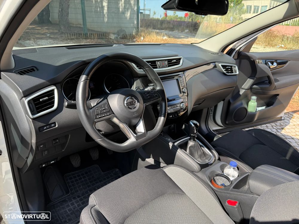 Nissan Qashqai 1.5 dCi N-Connecta J18 - 6