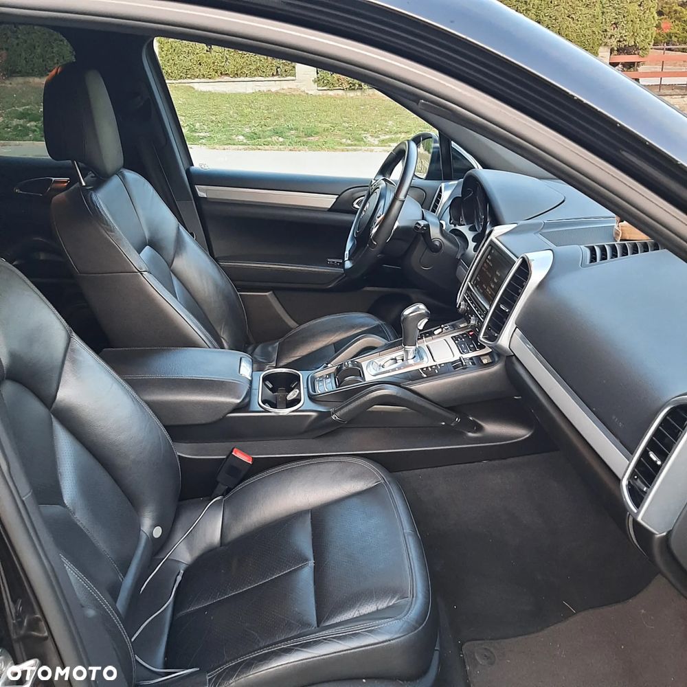 Porsche Cayenne - 13