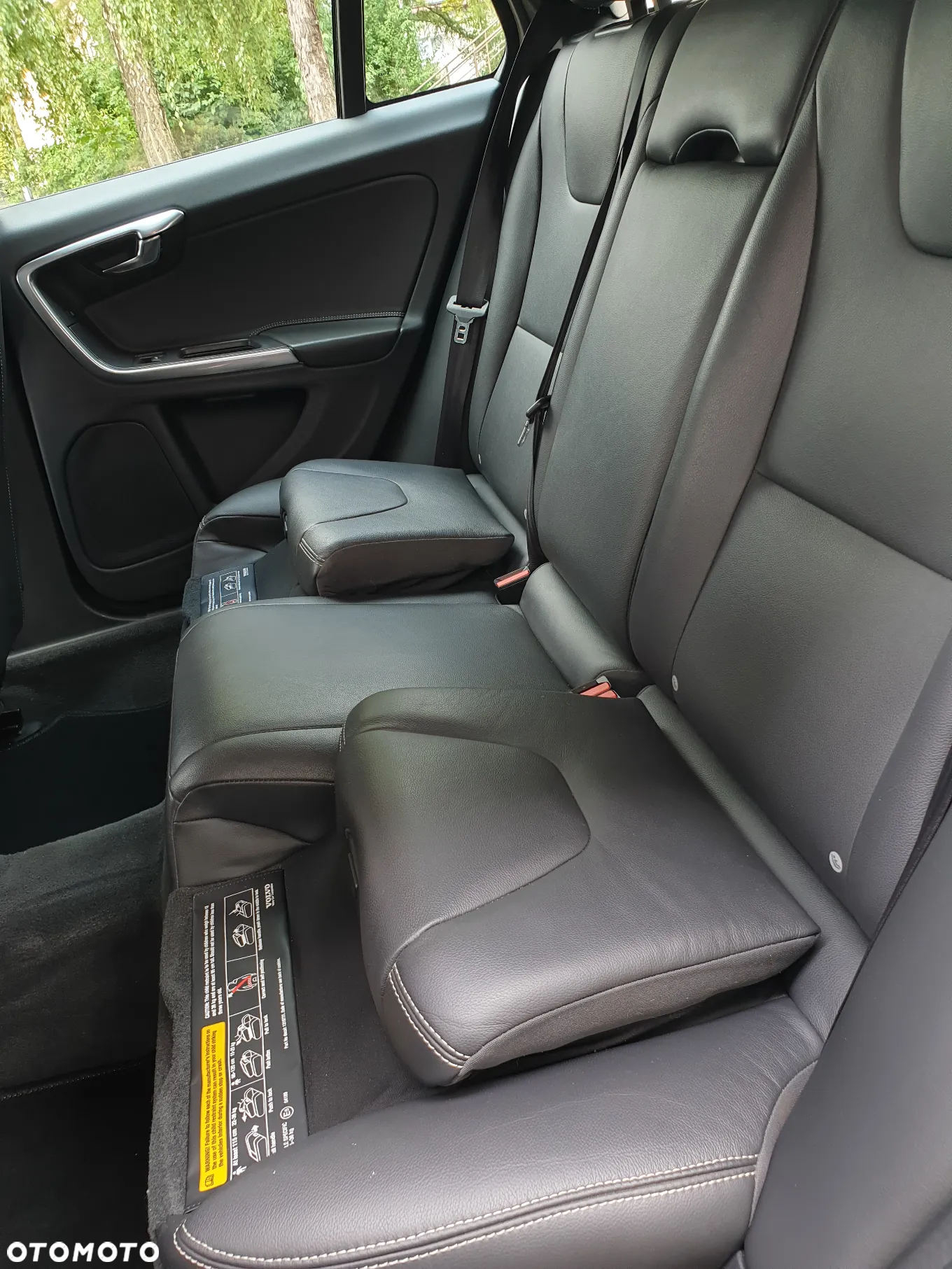 Volvo V60 D4 Summum - 8