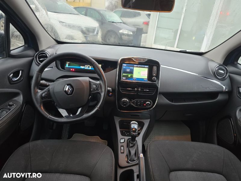 Renault ZOE - 10
