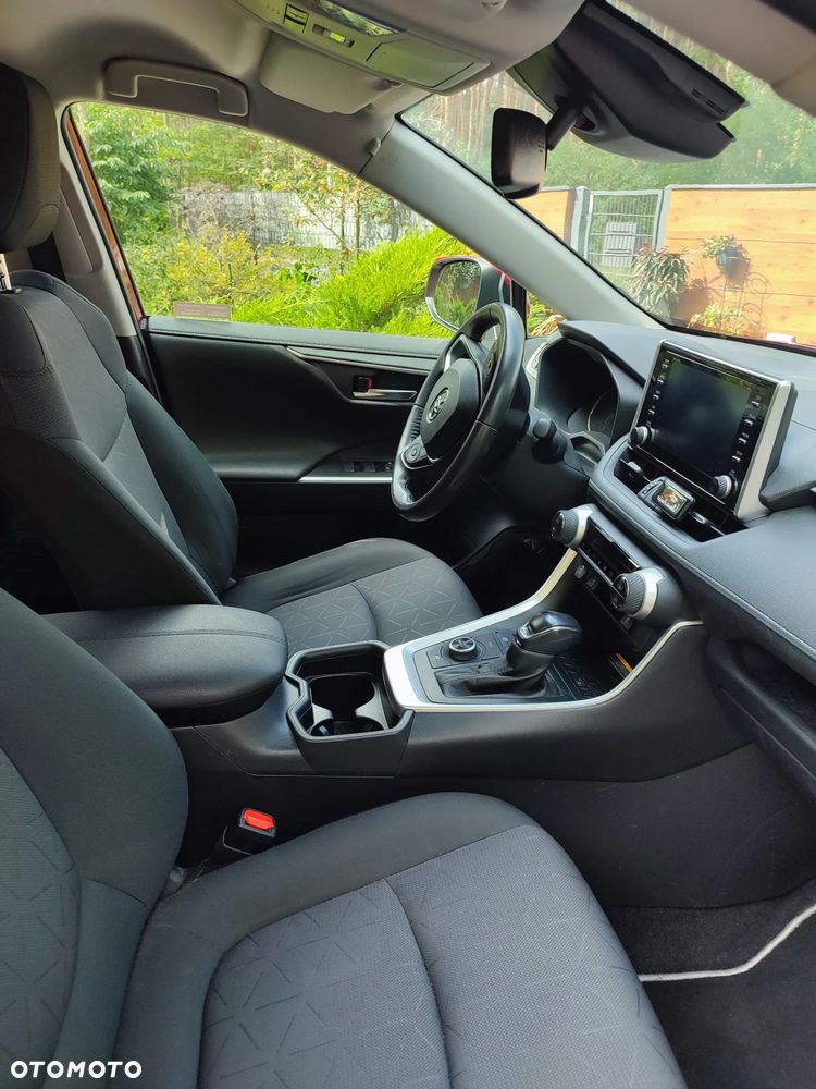 Toyota RAV4 - 12