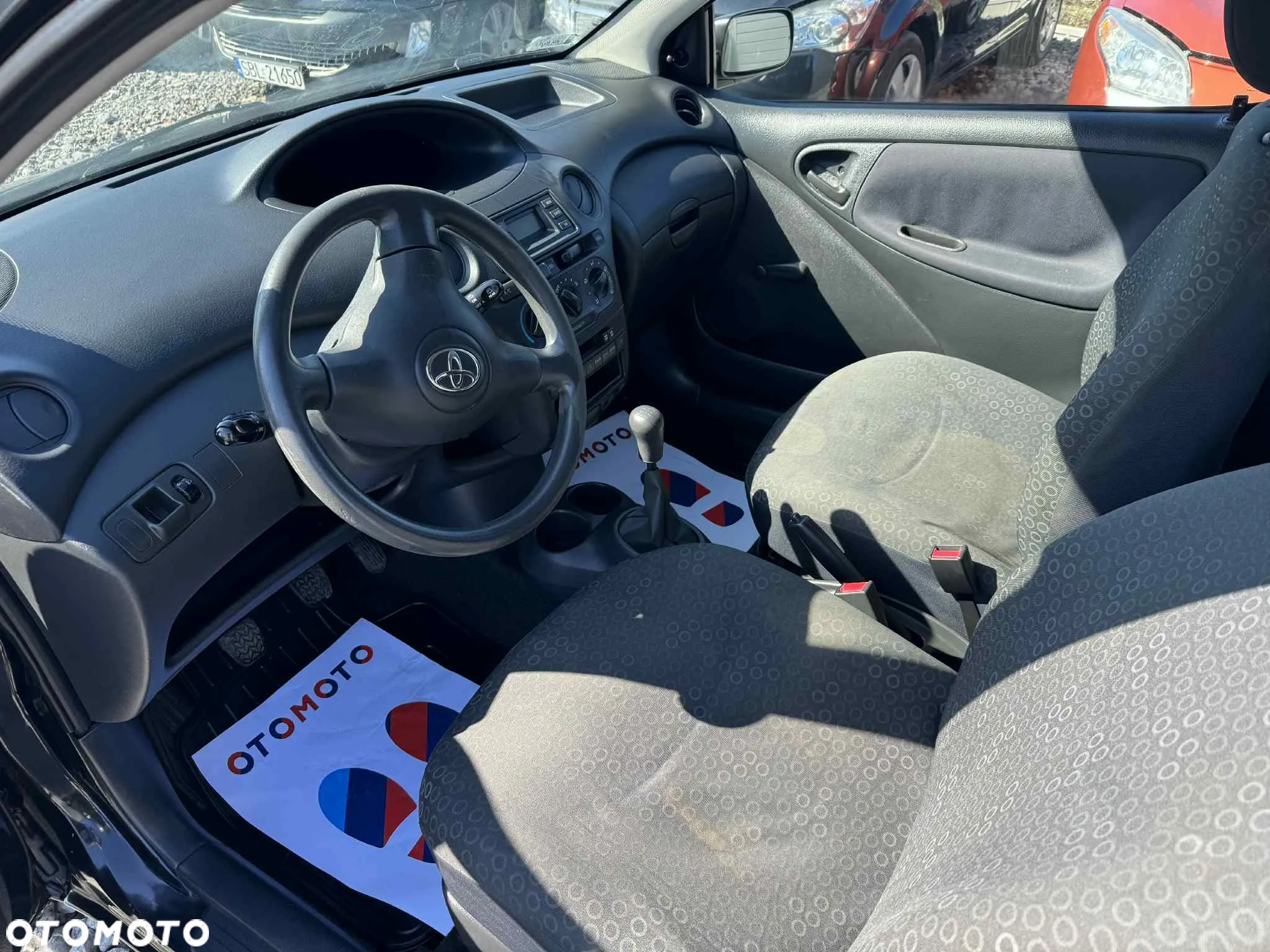 Toyota Yaris 1.3 Terra - 8