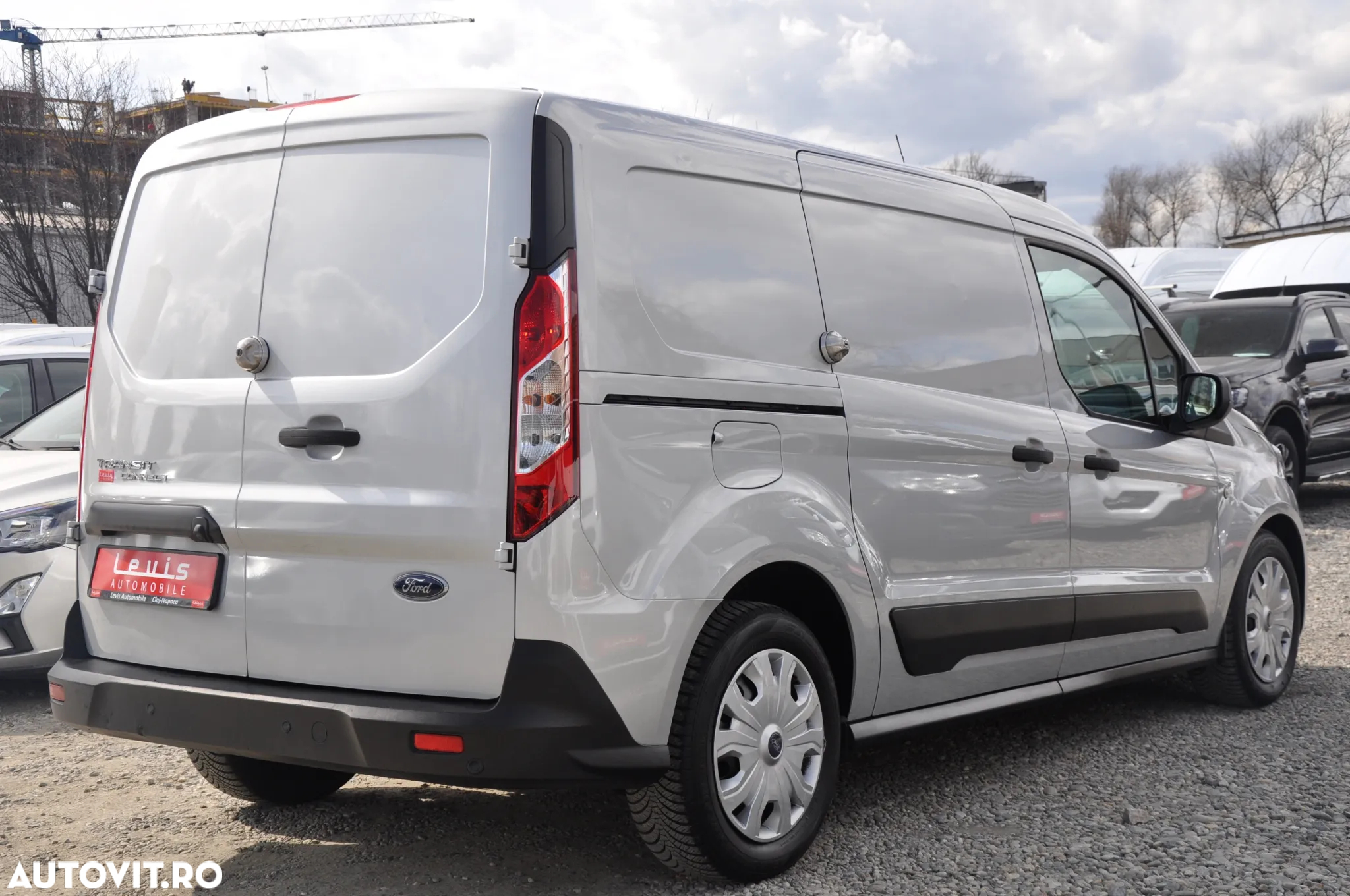 Ford Transit Connect L2H1 Van AUT. - 4