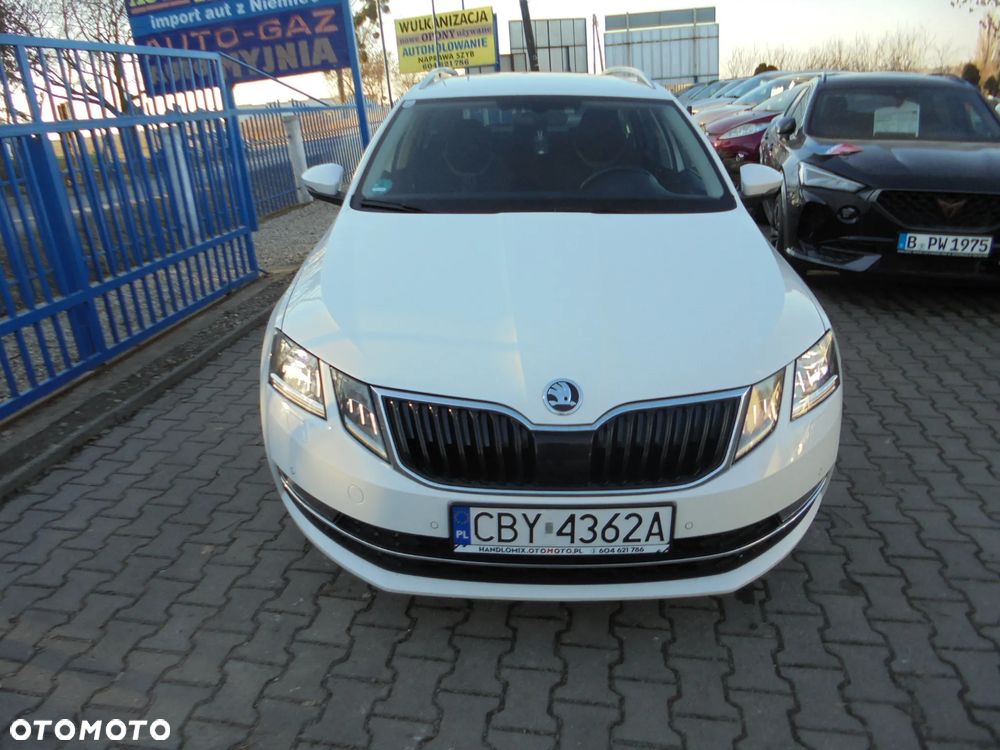 Skoda Octavia 2.0 TDI DSG Ambition - 35