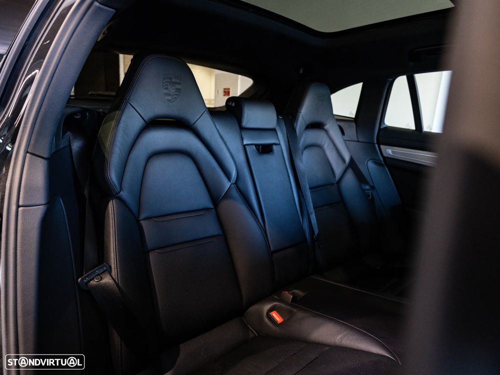 Porsche Panamera Sport Turismo 4 E-Hybrid Platinum Edition - 25