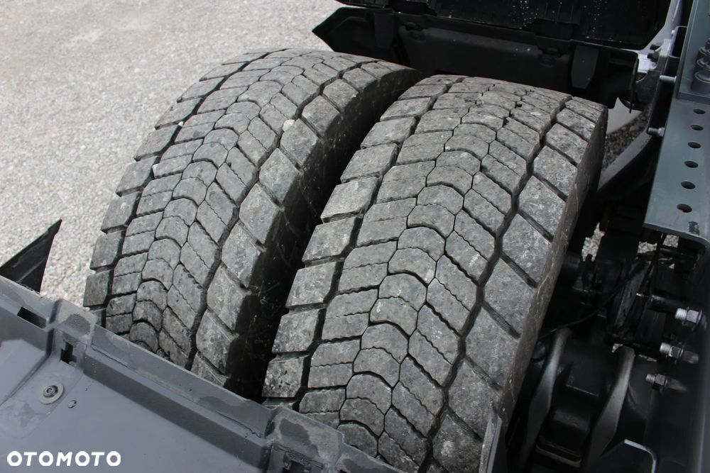 Renault T440 *13L* /2 ZBIORNIKI/ OPONY 80% /ACC / BL.MOSTU / Euro 6 /*SERWIS FR*/ STAN IDEALNY / - 34