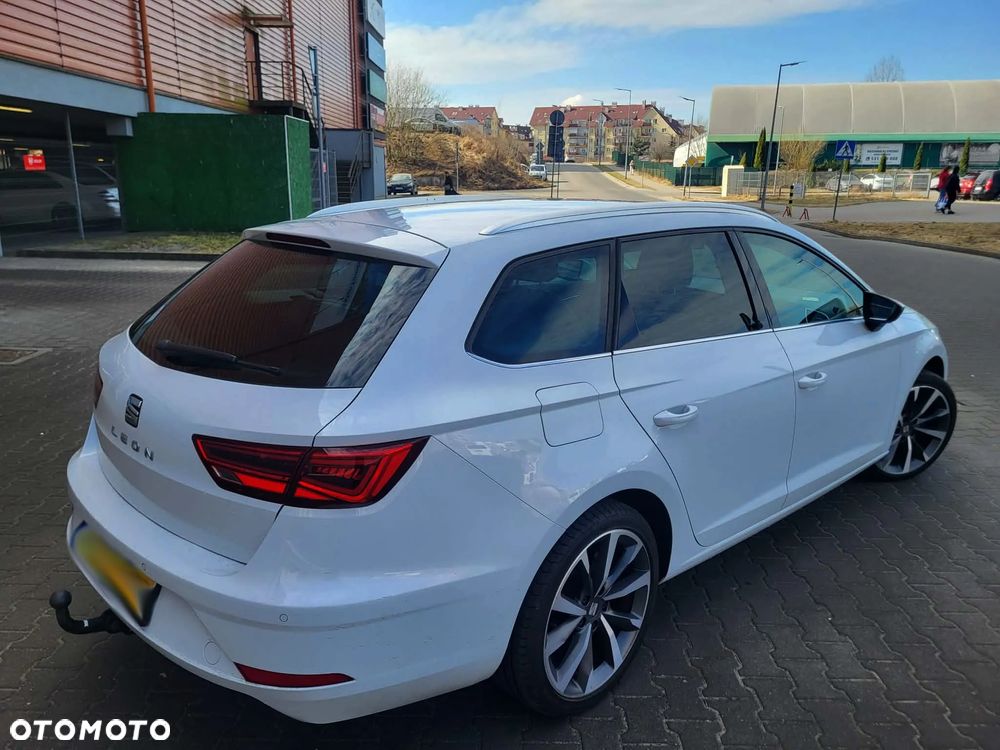 Seat Leon Sportstourer 2.0 TDI Start&Stop DSG XCELLENCE - 18