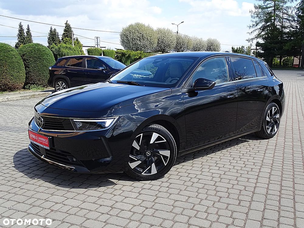 Opel Astra 1.2 Turbo GS - 25