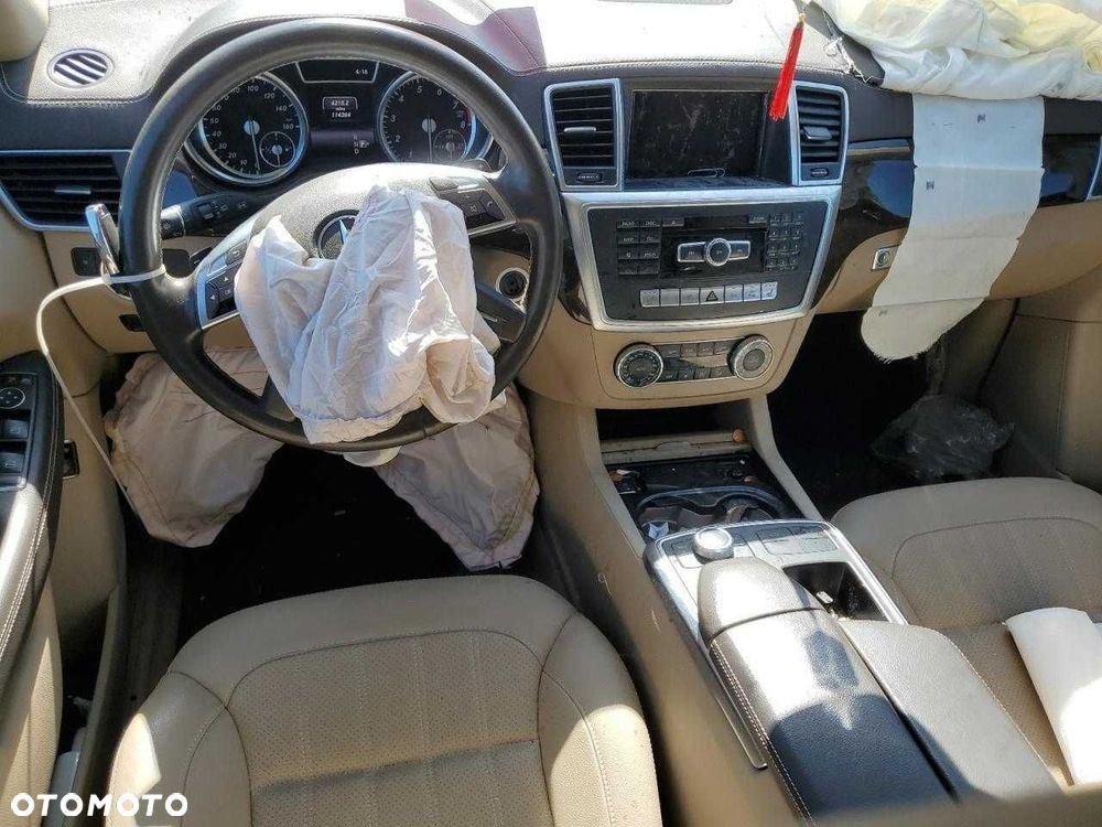Mercedes-Benz GL 450 X166, 270 kW, z 2015 roku, model USA. - 8