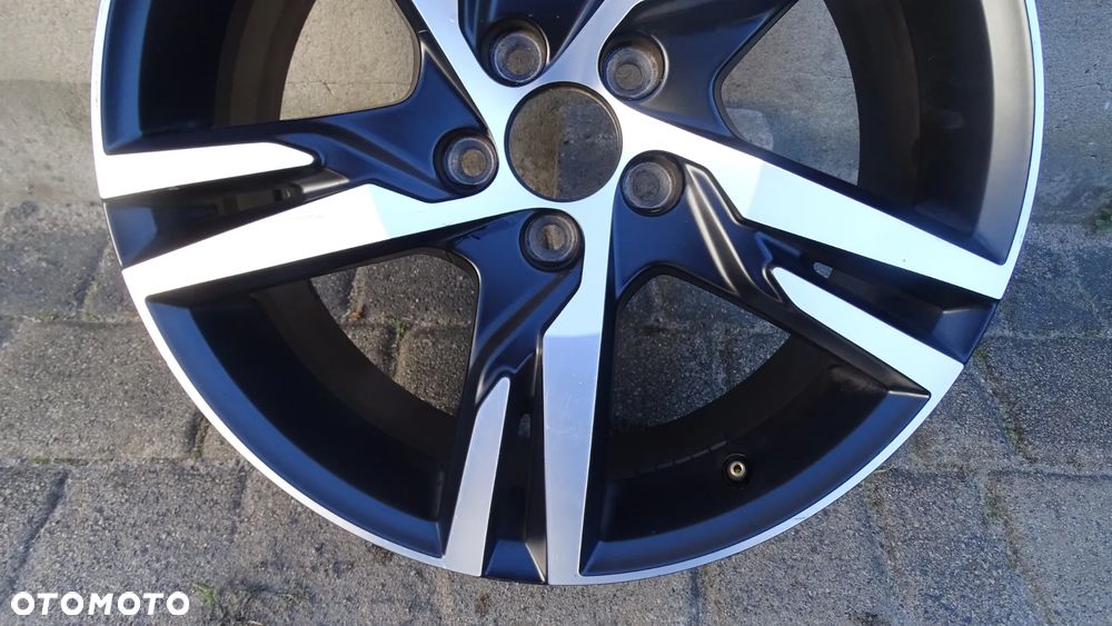 VOLVO XC40 7.5Jx18H2 ET50.5 5x108 - felga - 4