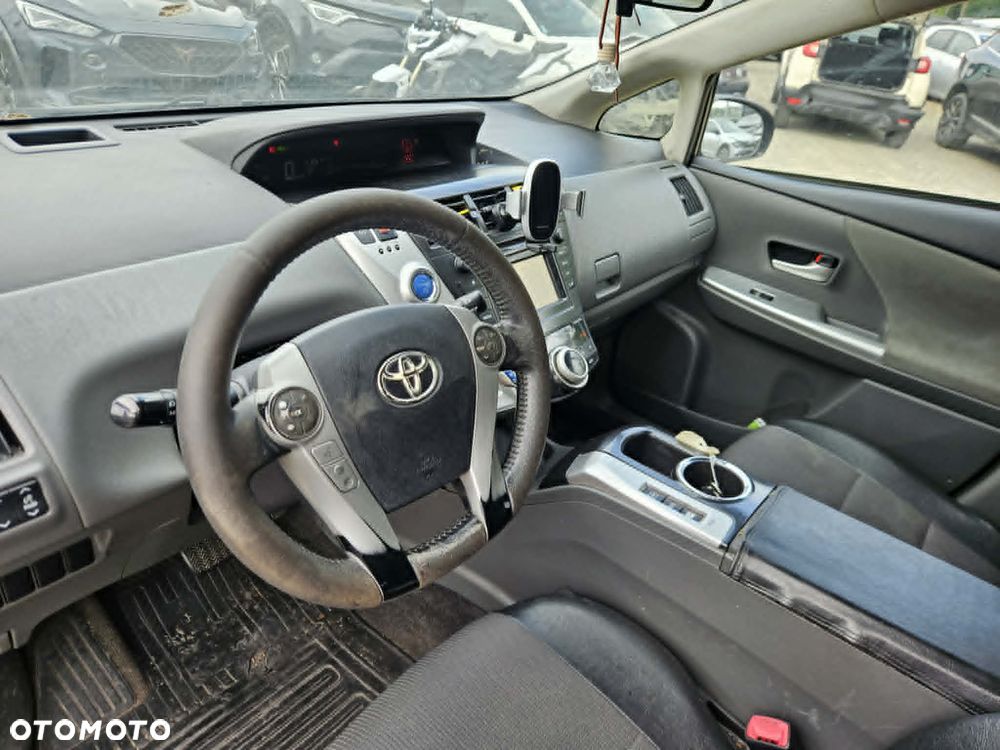 Toyota Prius+ (Hybrid) Executive - 17