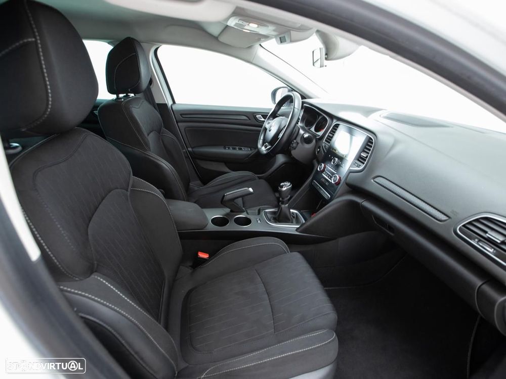 Renault Mégane Sport Tourer 1.5 Blue dCi Limited - 9