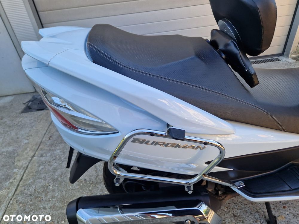 Suzuki Burgman - 19