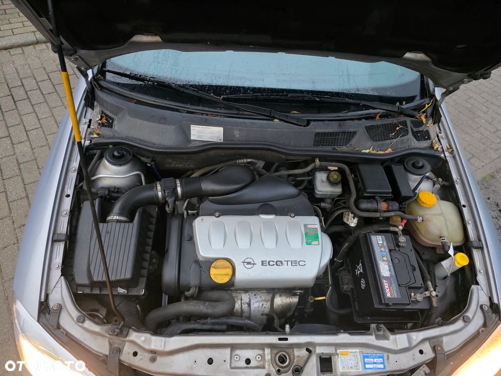 Opel Astra II 1.8 Elegance - 14