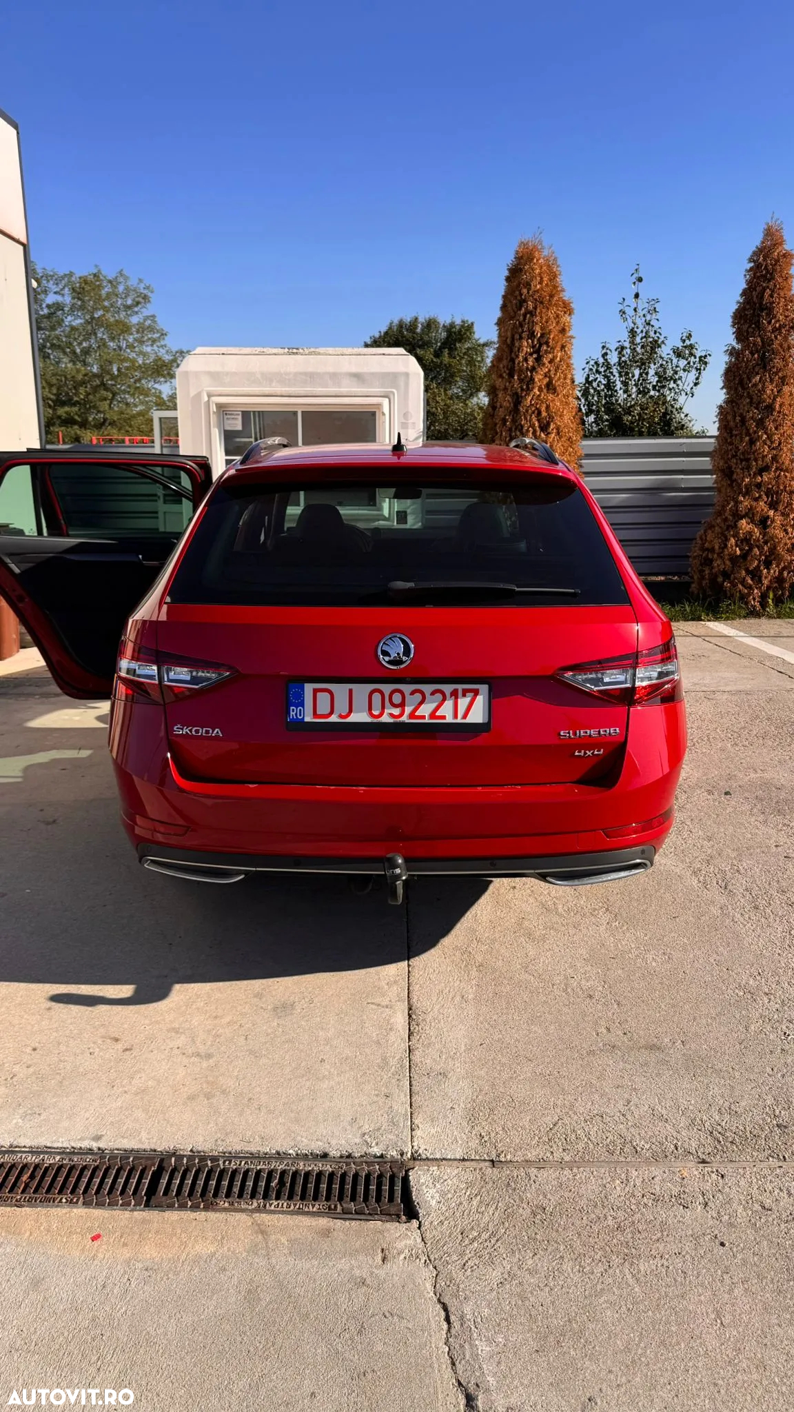 Skoda Superb Combi 2.0 TDI 4X4 DSG Sportline - 6